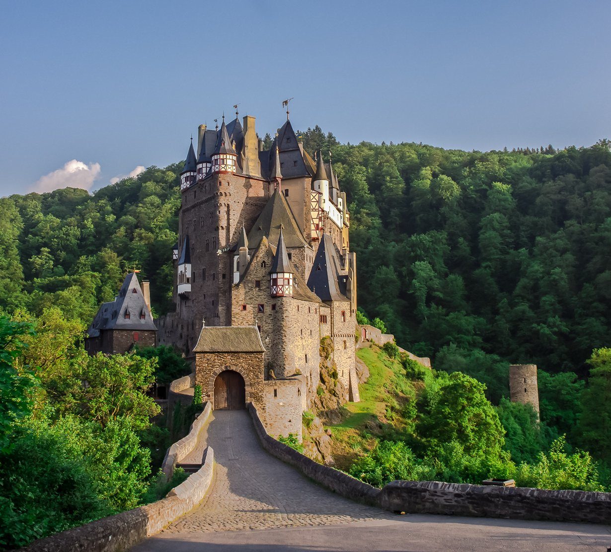 Средневековый замок Эльц, в Виршеме, Германия