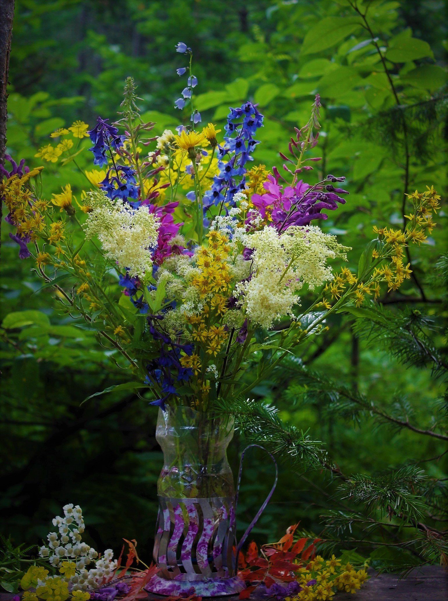 Букет лесных цветов