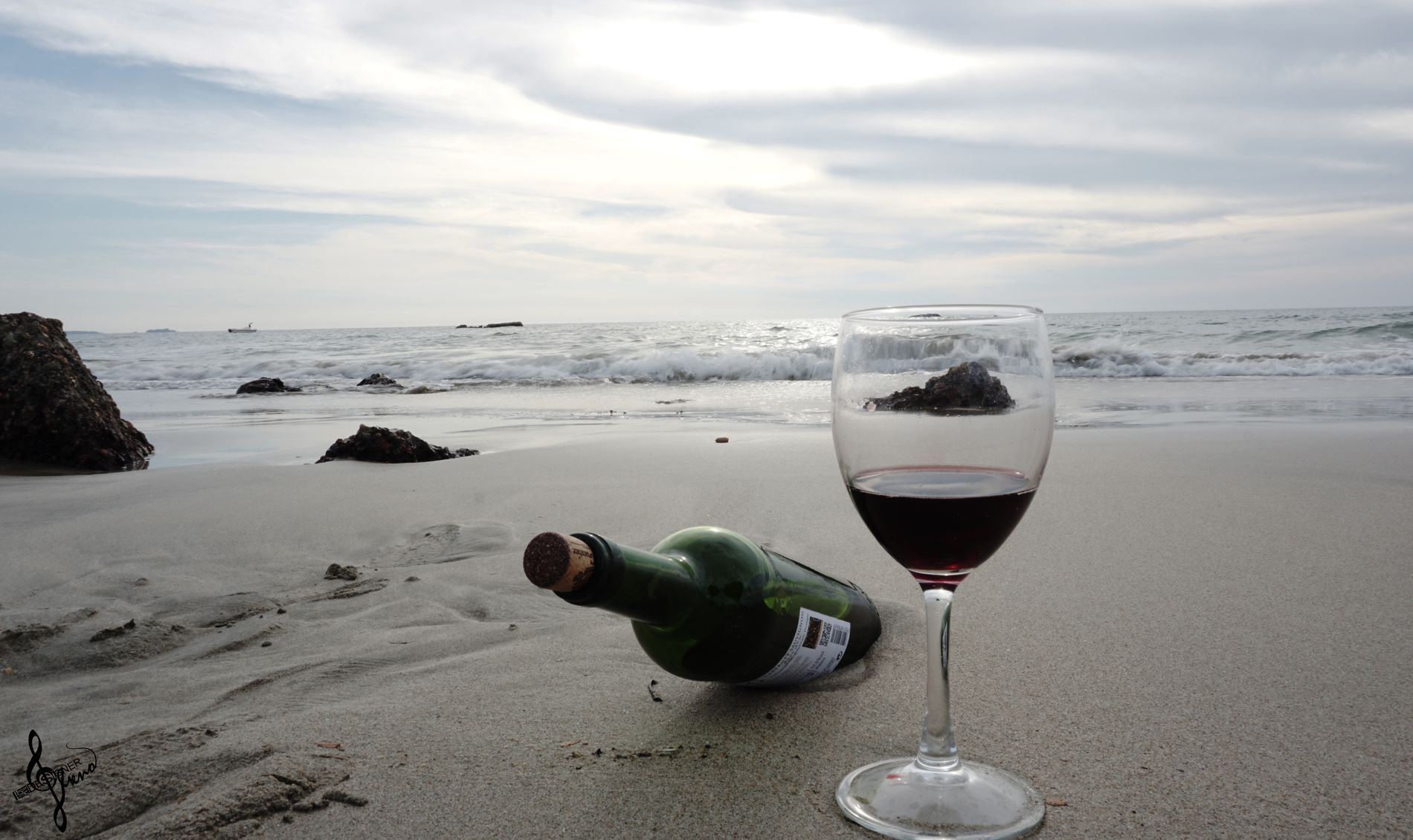 пляж и вино