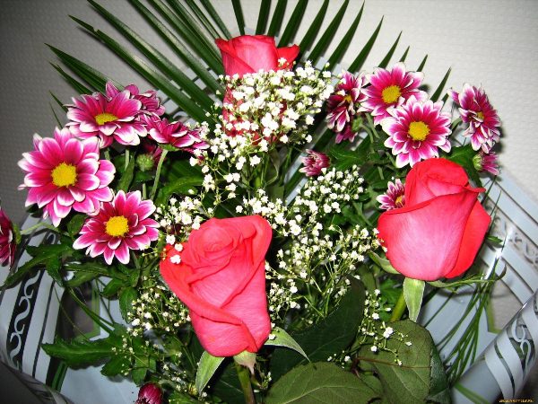 Красивый букет цветов для девушки