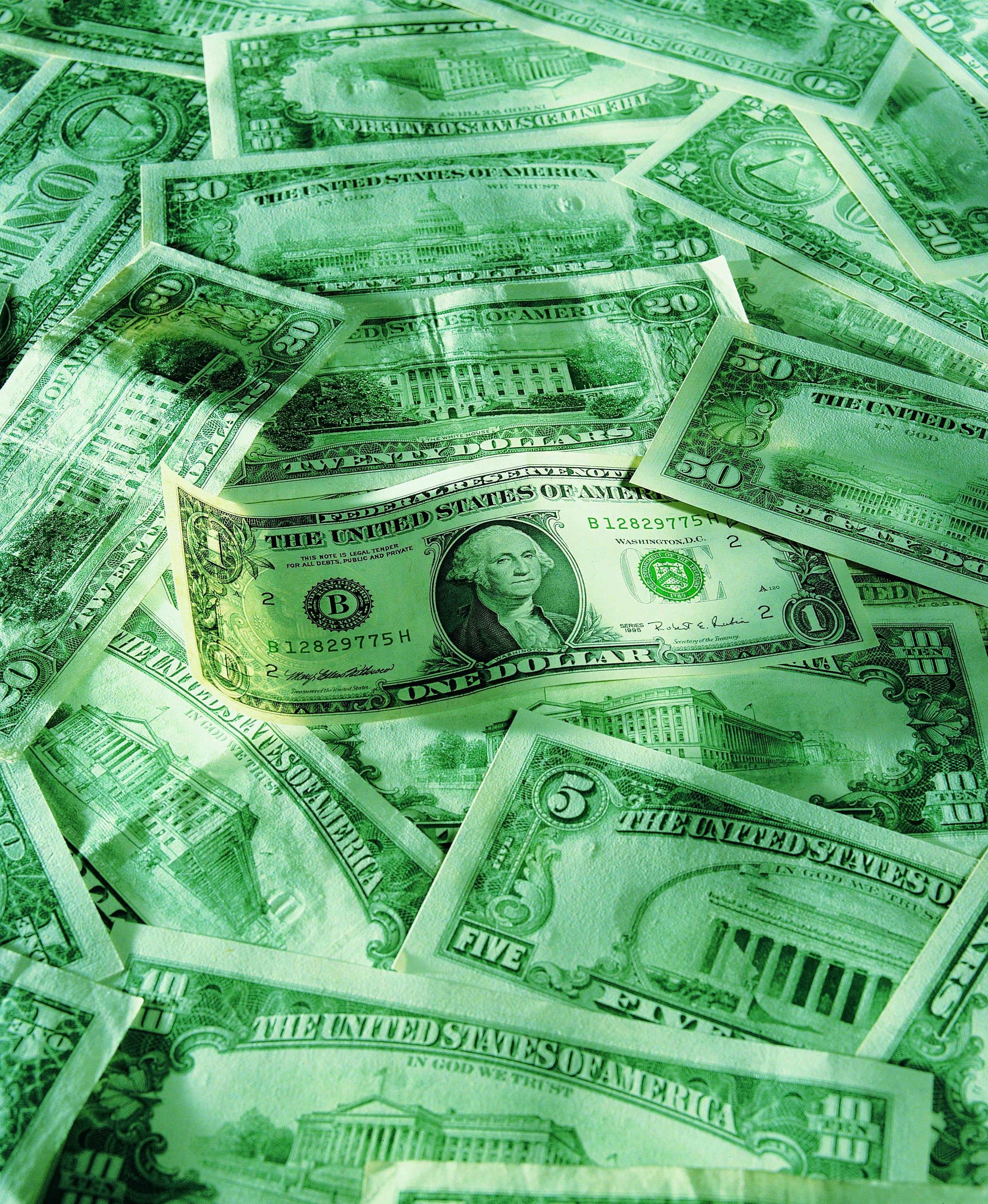Зеленый фон с деньгами. Деньги фон. Денежный фон. Зеленые деньги. Зеленый доллар.
