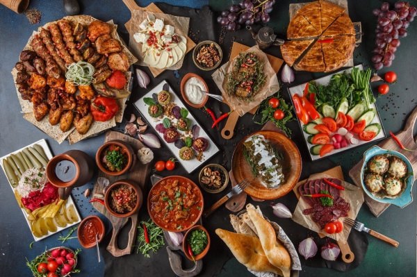 Грузинский стол с едой