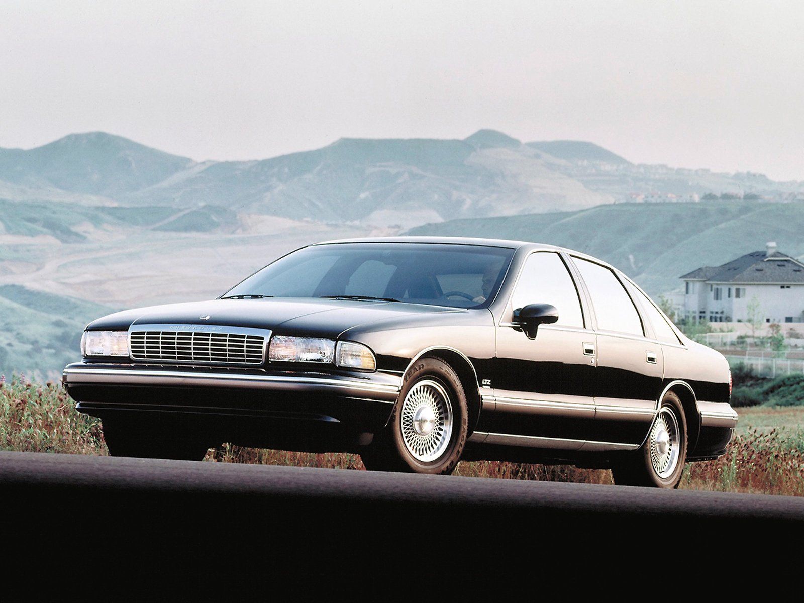 Машины 1992. Chevrolet Caprice 1990. Chevrolet Caprice Classic 1990. Шевроле Каприс Классик 1993. Chevrolet Caprice 1990 седан.